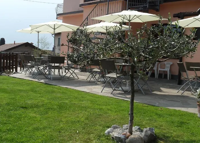 Garzola Bed & Breakfast *
